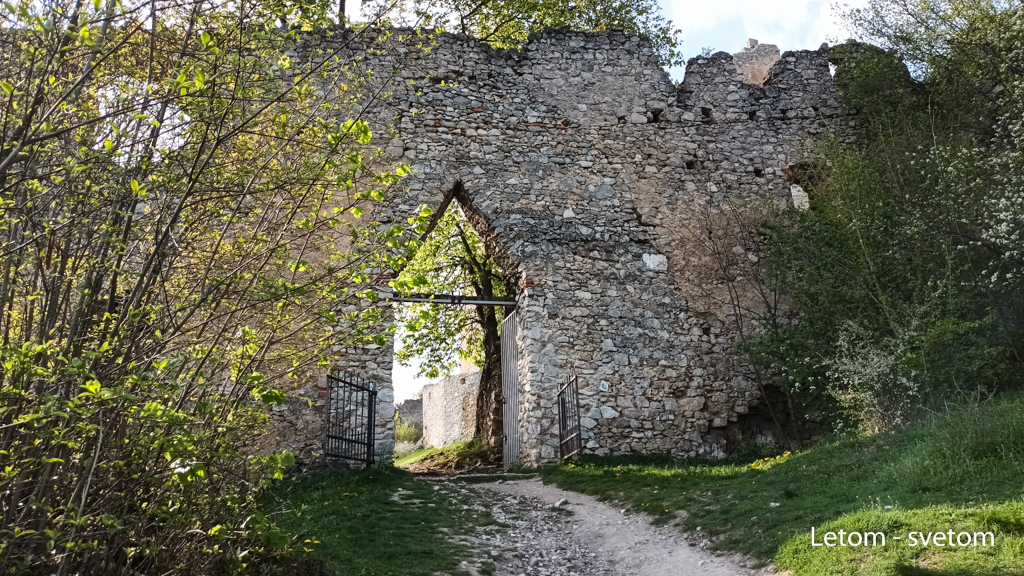 Topolčianský hrad-16