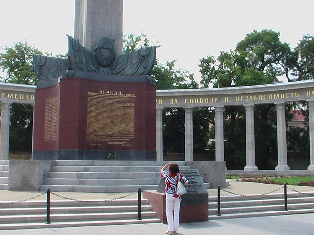 Schwarzenberg Place-monument